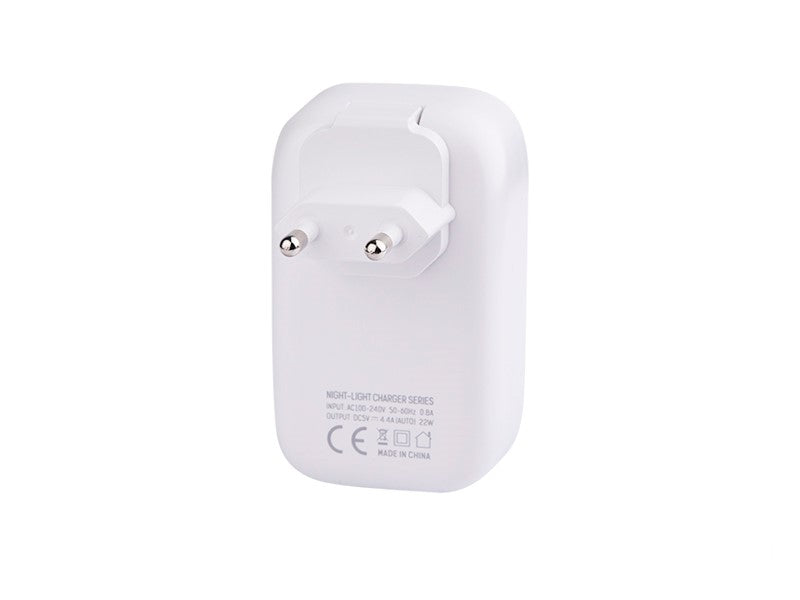 Rejseoplader med 4 USB-A og touchstyret LED-lys